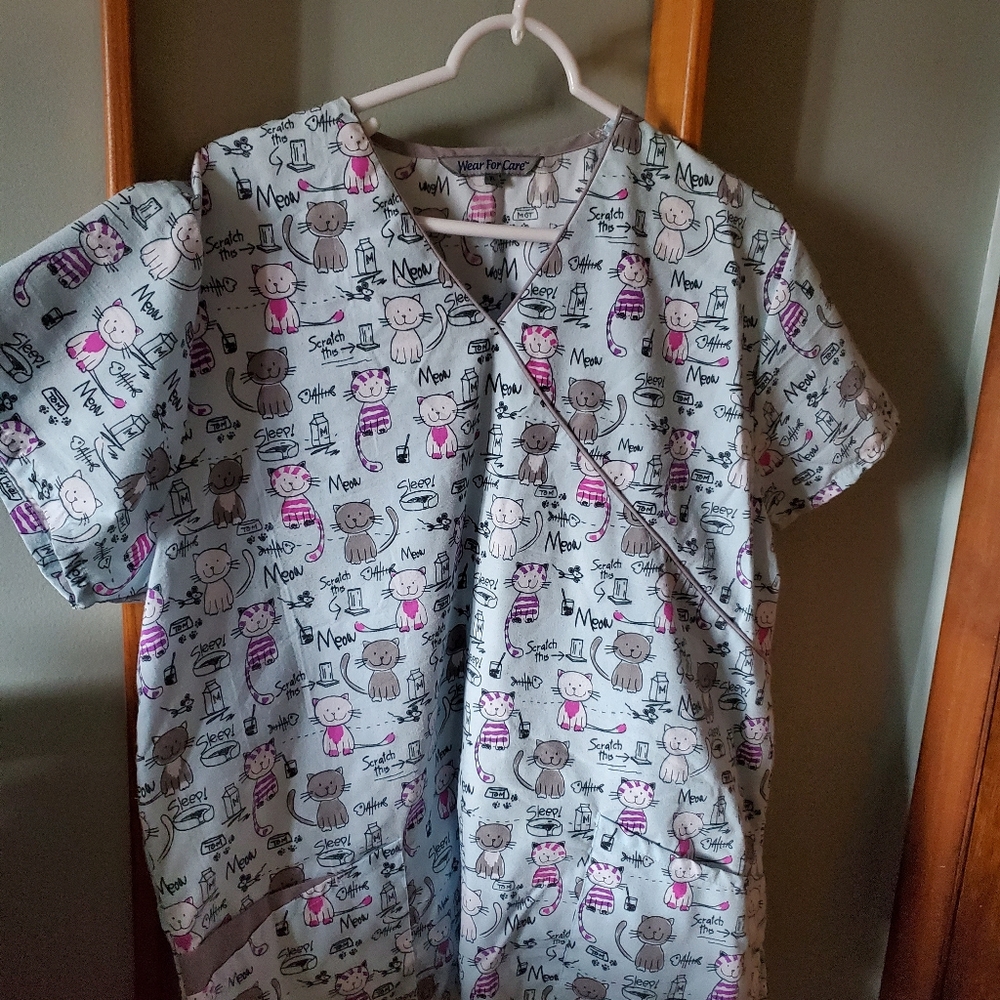 Scrub Top, Wear for Care, XL almost new